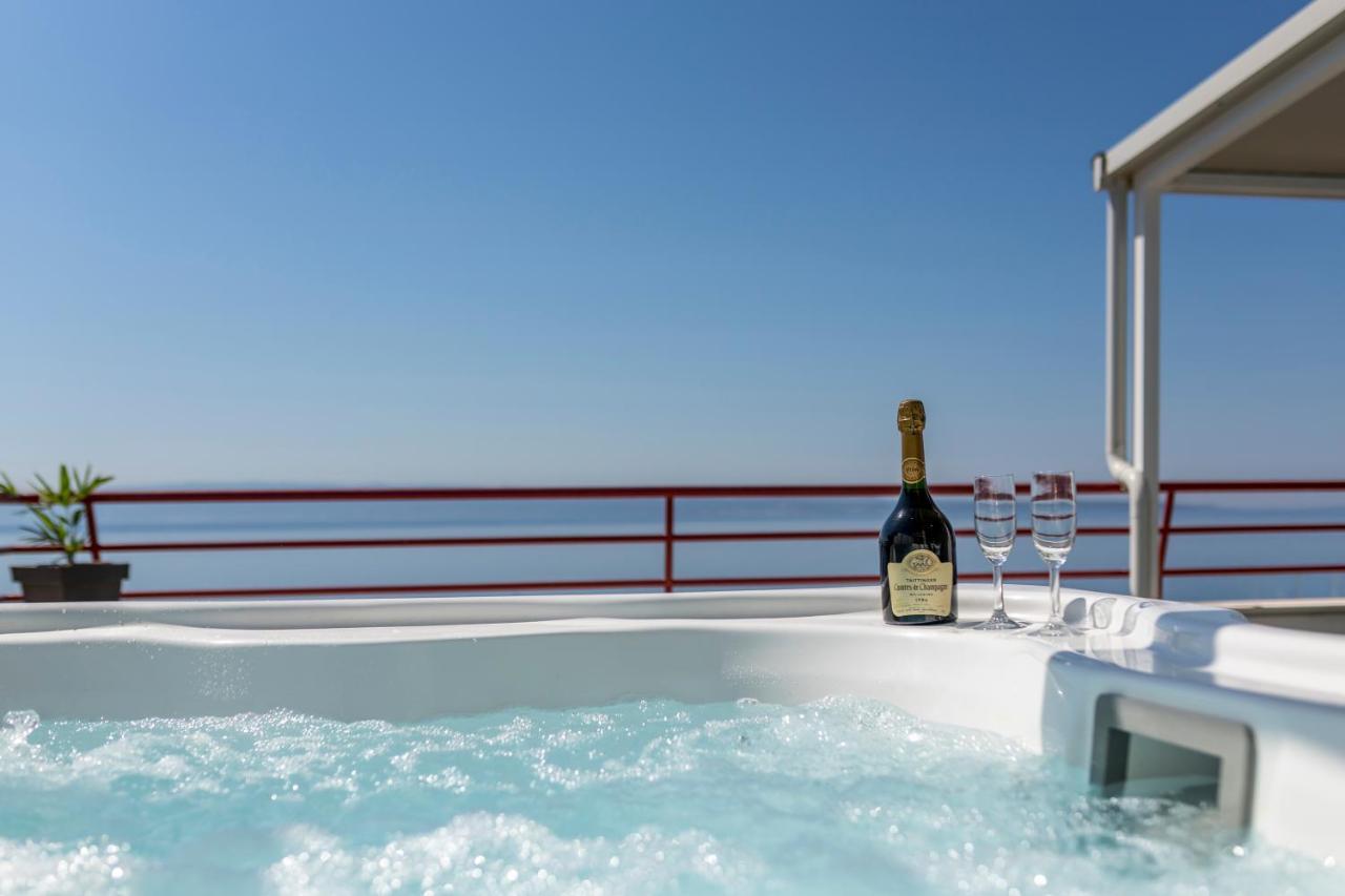 Seaside Penthouse With Hot Tub Sky Living * Spalato
