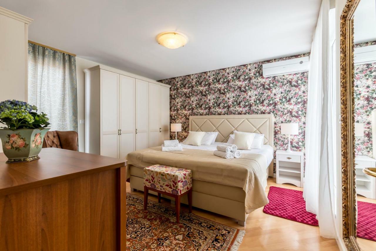 Seaside Penthouse With Hot Tub Sky Living Appartamento Spalato
